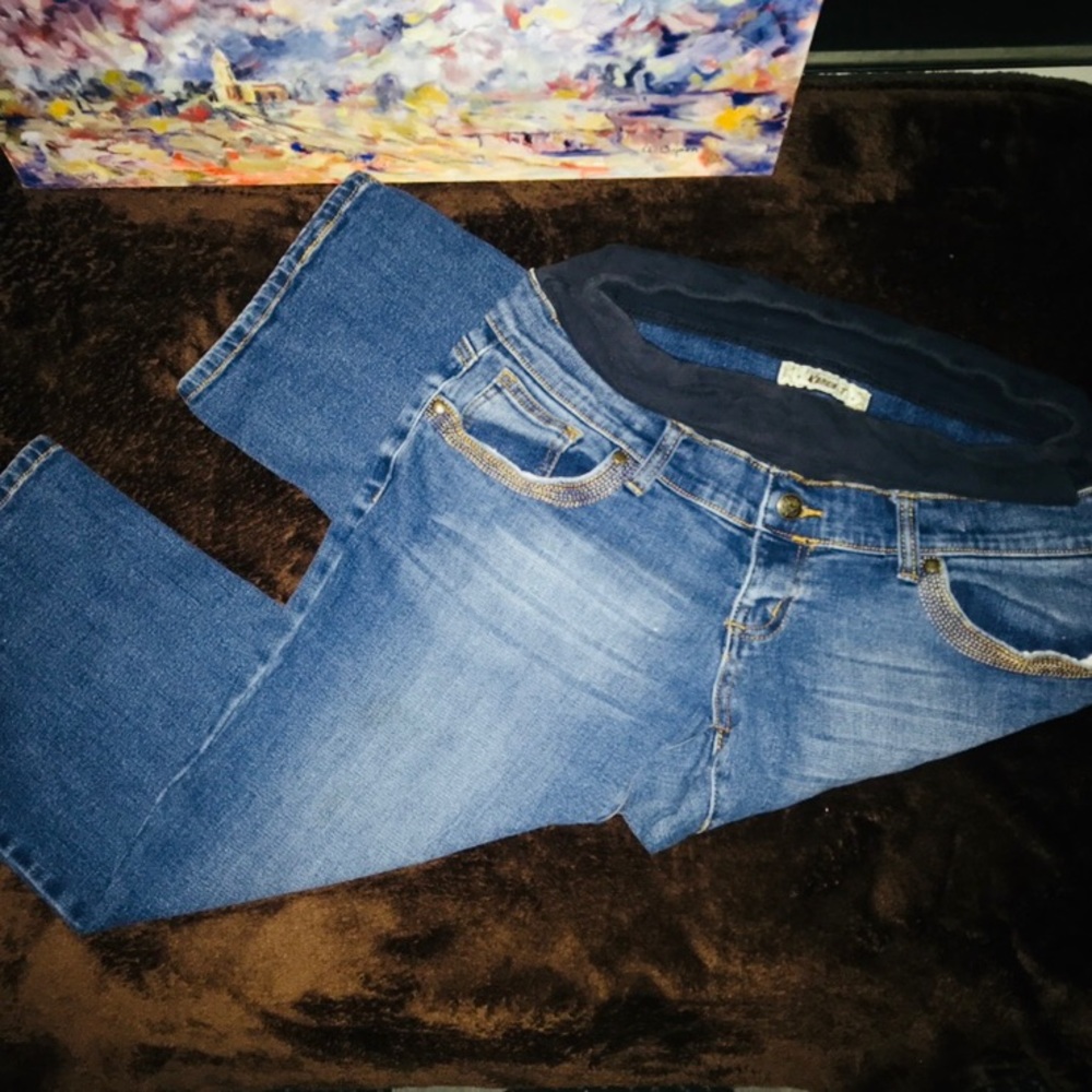 Maternity Cropped Jeans - Picture 6 of 6